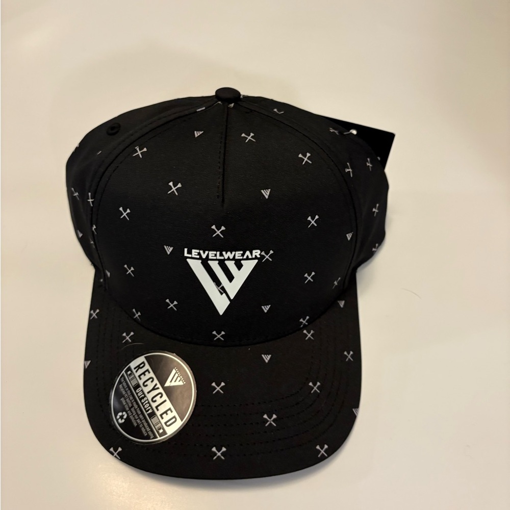 NWT Levelwear Golf Hat